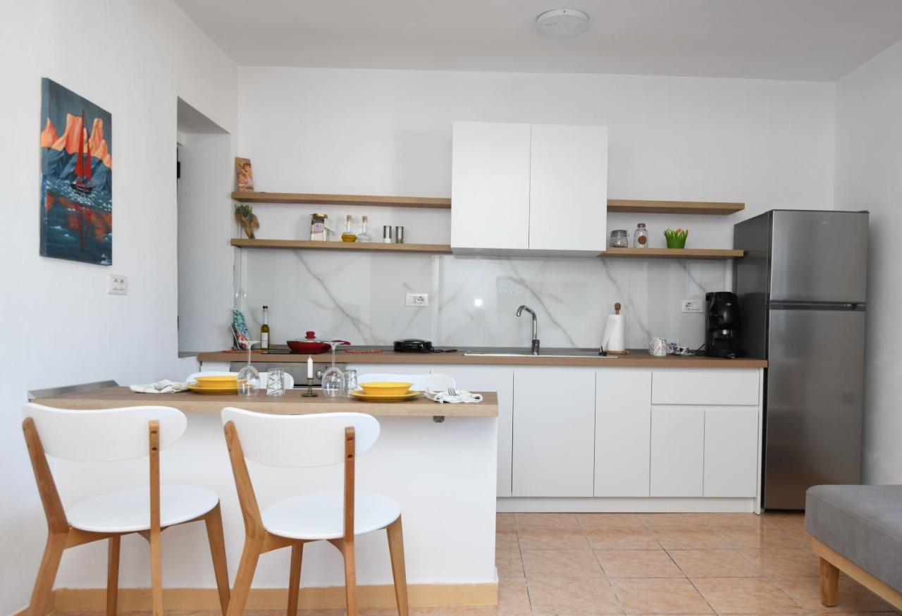 Rondine Studio Apartment Tiranë Eksteriør bilde