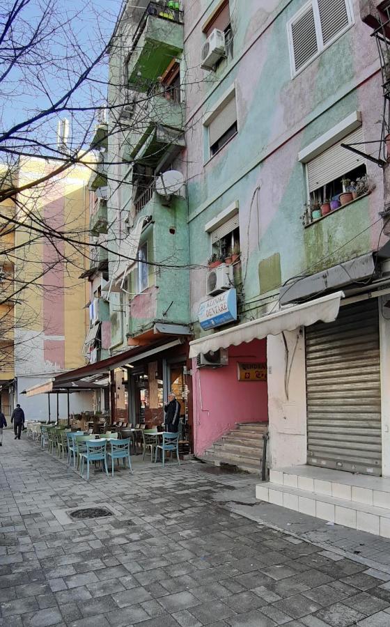 Rondine Studio Apartment Tiranë Eksteriør bilde