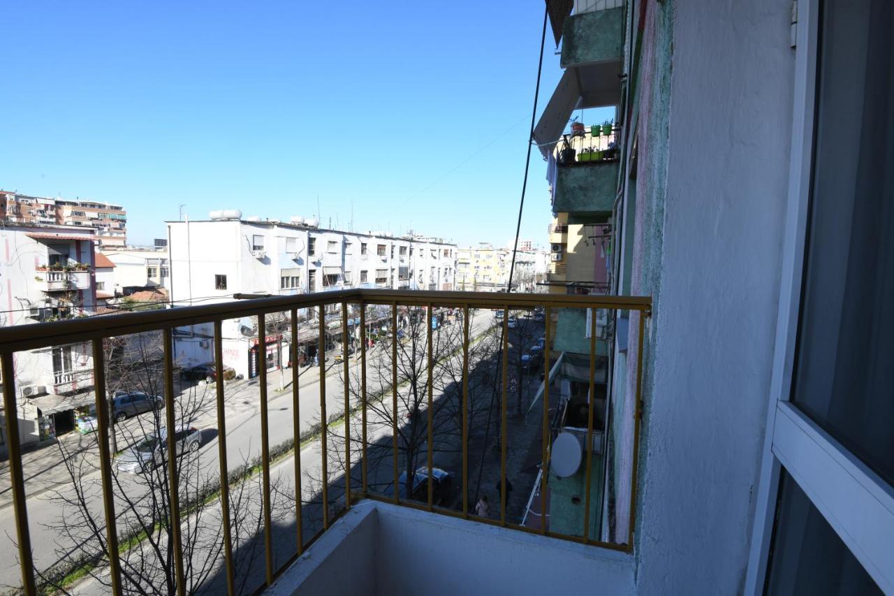 Rondine Studio Apartment Tiranë Eksteriør bilde