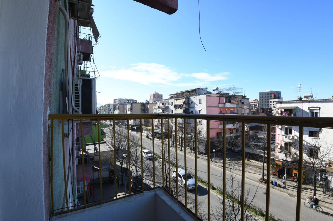 Rondine Studio Apartment Tiranë Eksteriør bilde